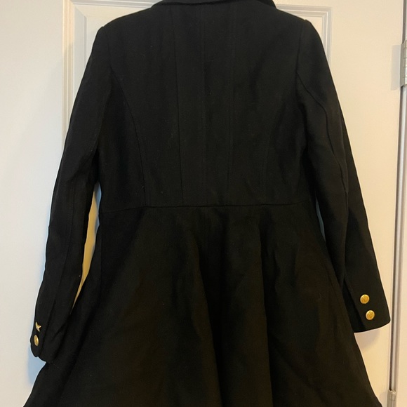 Stunning overcoat- long peplum style - Picture 2 of 6